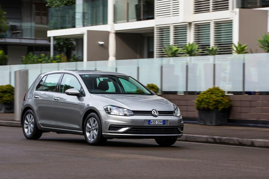  Volkswagen Golf TSI 5-Door 2017 года  (AU) (фото 8 из 21)